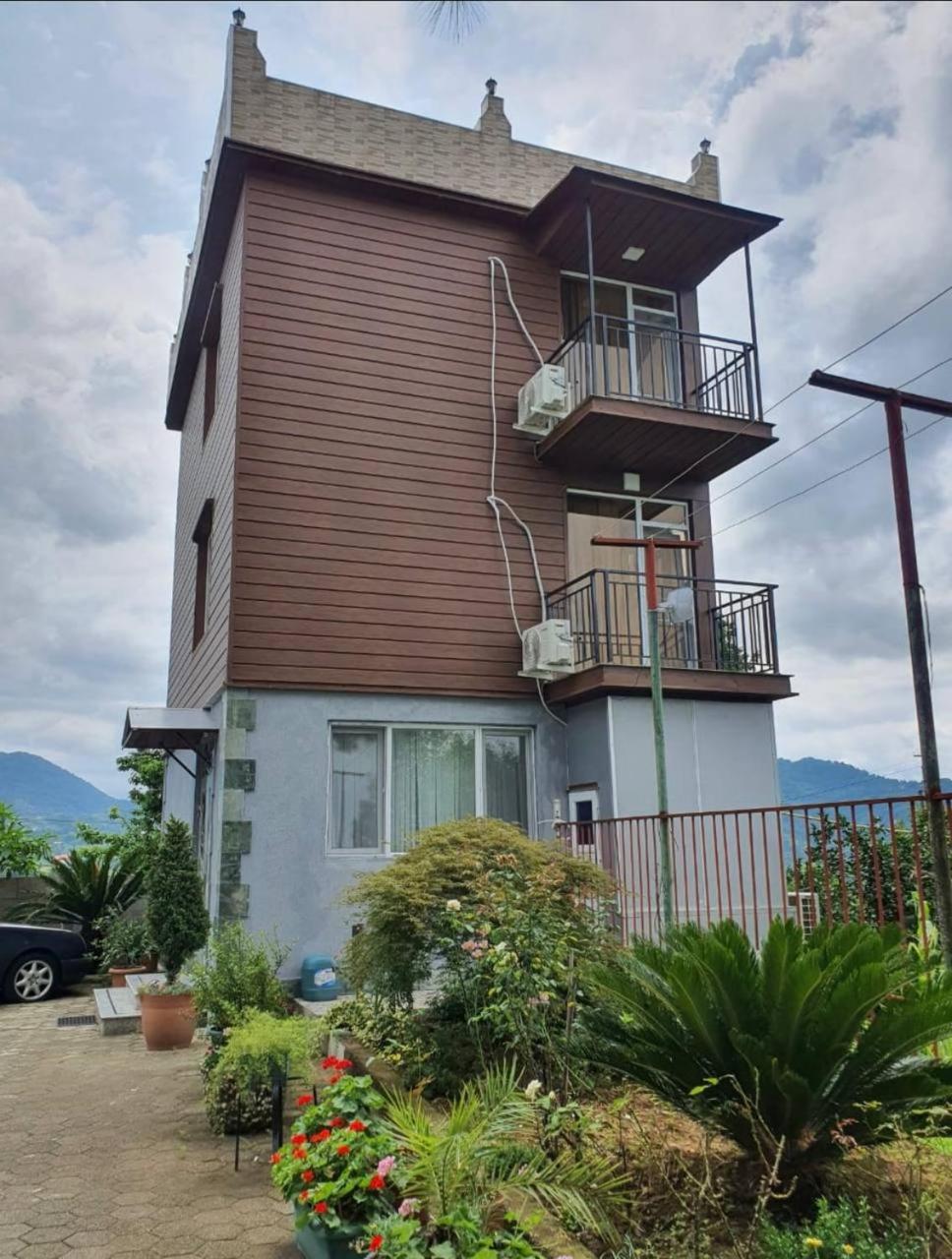 فندق Gt House باتومي المظهر الخارجي الصورة